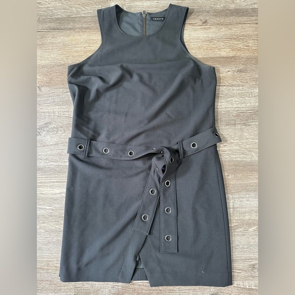 Trouvè gray belted dress. Size Large